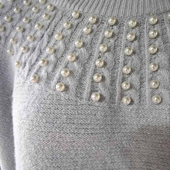 🆕️ Design History Super Soft Pearl Embellished Sweater NWTS - Picture 4 of 8